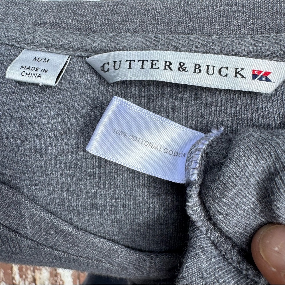 Cutter & Buck Men's Gray V-Neck Sweater - Picture 5 of 6